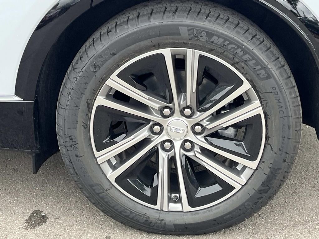 New 2026 Cadillac Lyriq Premium Luxury image 13