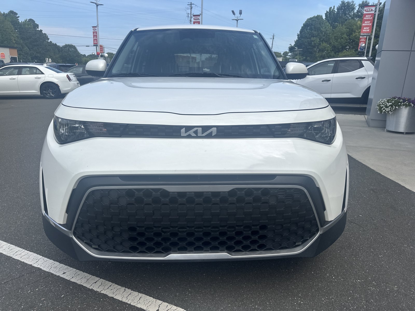 Used 2024 Kia Soul LX FWD image 3