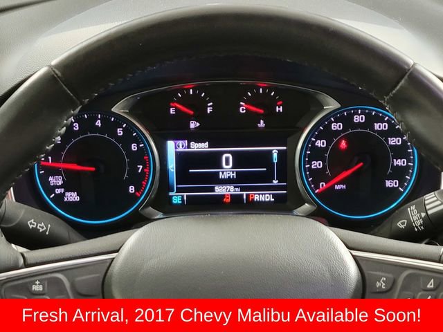 Used 2017 Chevrolet Malibu LT image 30