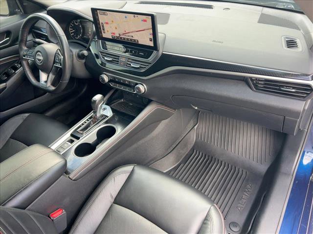Used 2023 Nissan Altima 2.5 SR w/ SR Premium Package image 23