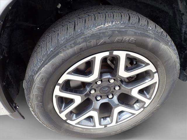 Used 2025 RAM 1500 Laramie AWD/4WD image 6