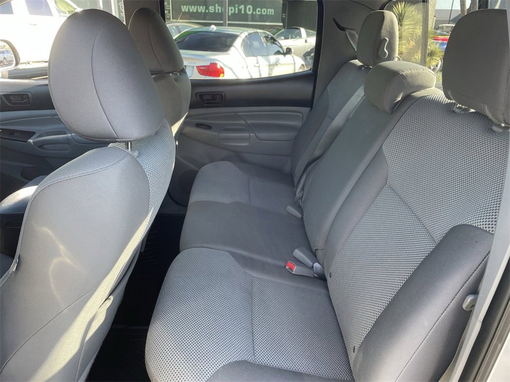 Used 2014 Toyota Tacoma PreRunner image 16