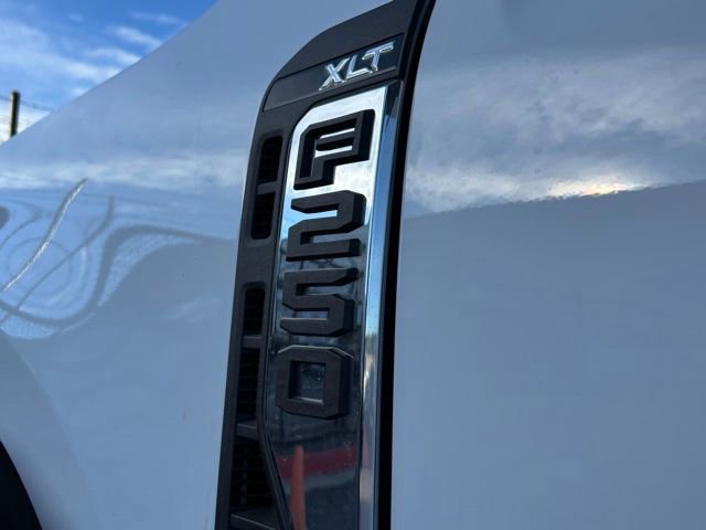 New 2026 Ford F250 XLT w/ FX4 Off-Road Package image 18