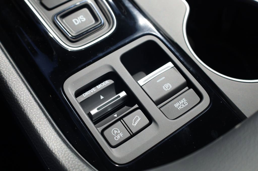 New 2025 Honda Pilot Touring image 24