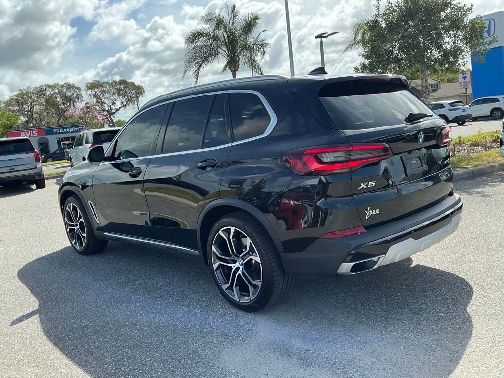 Used 2021 BMW X5 sDrive40i w/ Premium Package image 3