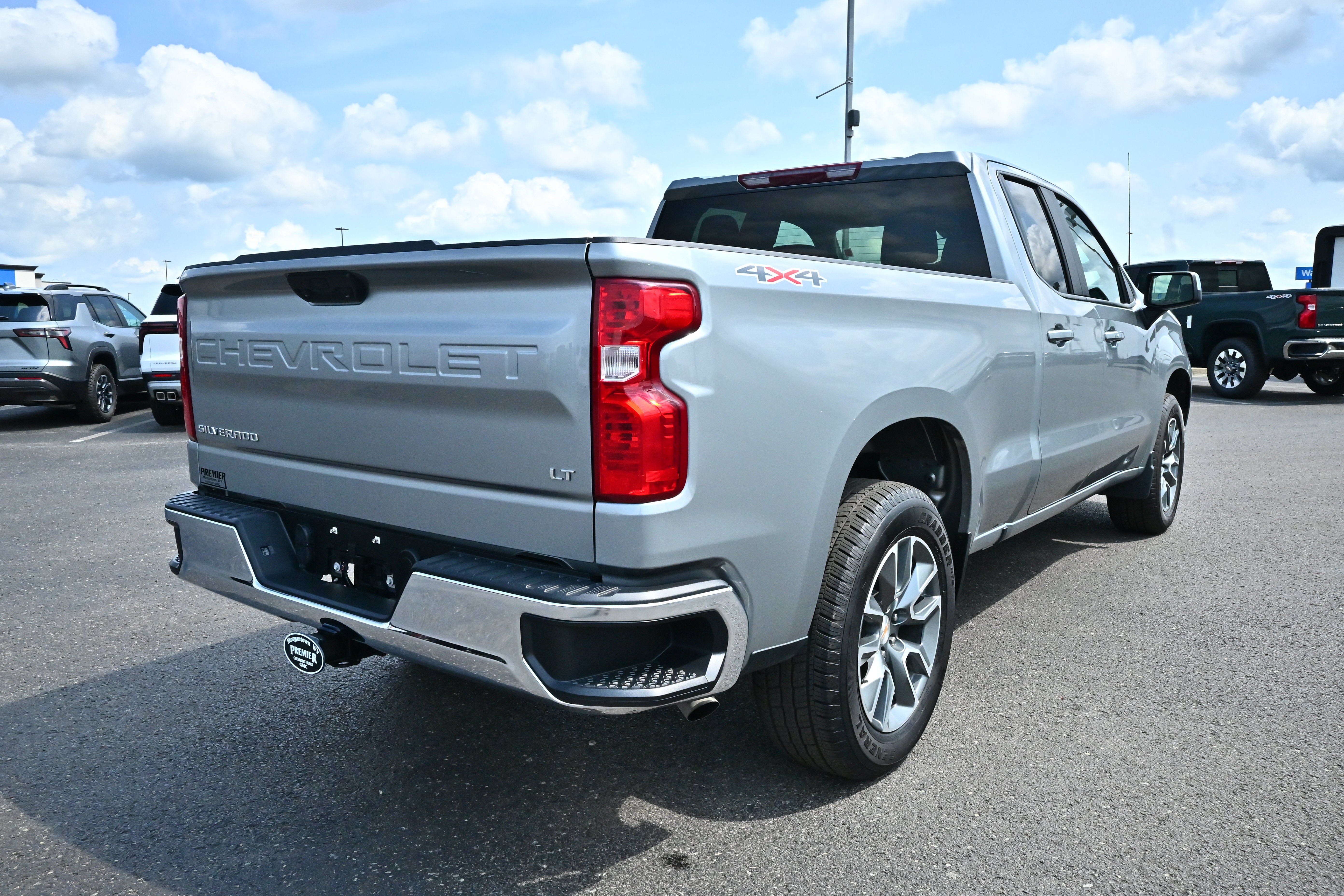 Used 2026 Chevrolet Silverado 1500 LT AWD/4WD image 6