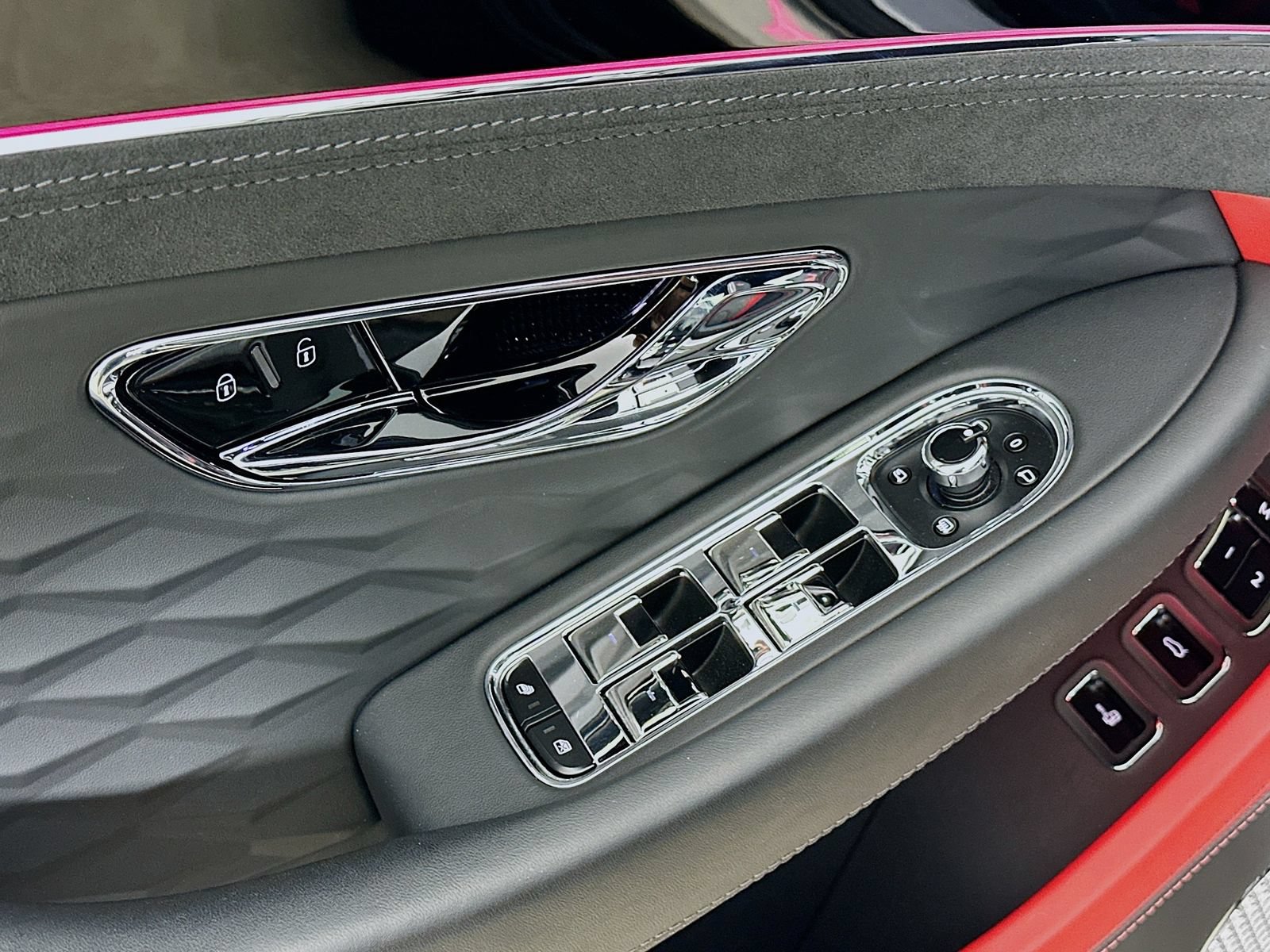 Used 2025 Bentley Continental GT Speed AWD/4WD image 18