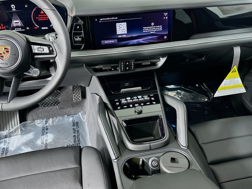New 2026 Porsche Cayenne AWD/4WD image 27