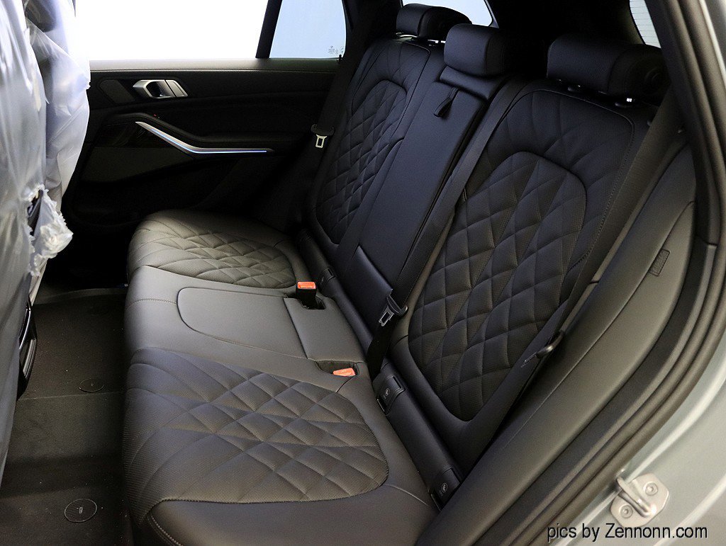 Used 2026 BMW X5 xDrive50e w/ Climate Comfort Package image 24