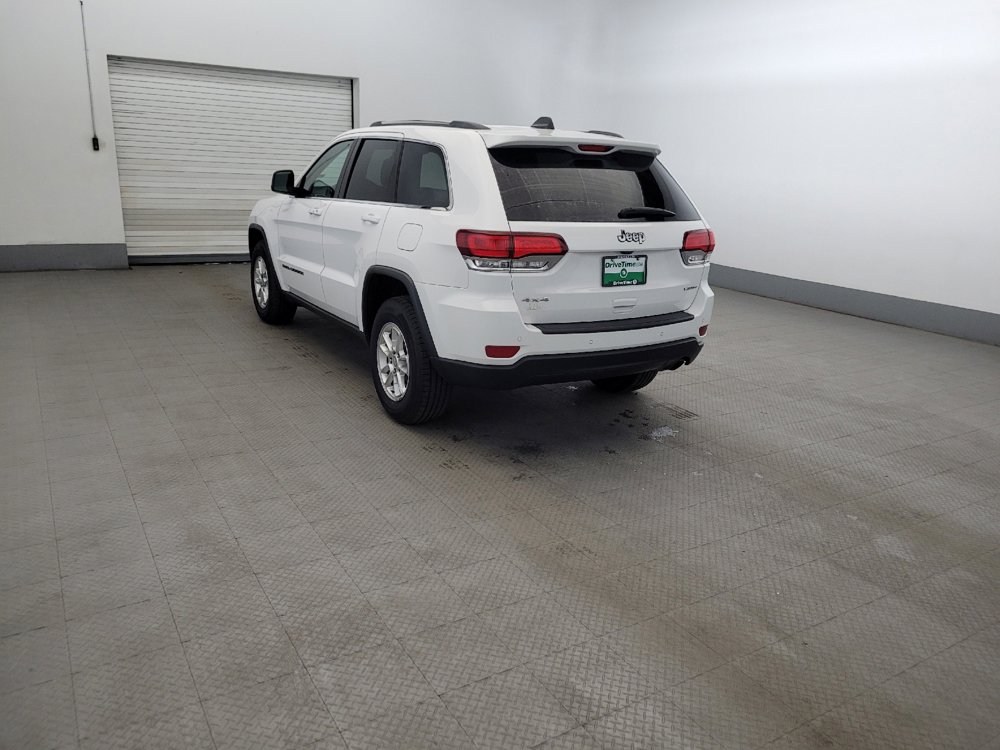 Used 2020 Jeep Grand Cherokee Laredo AWD/4WD image 5