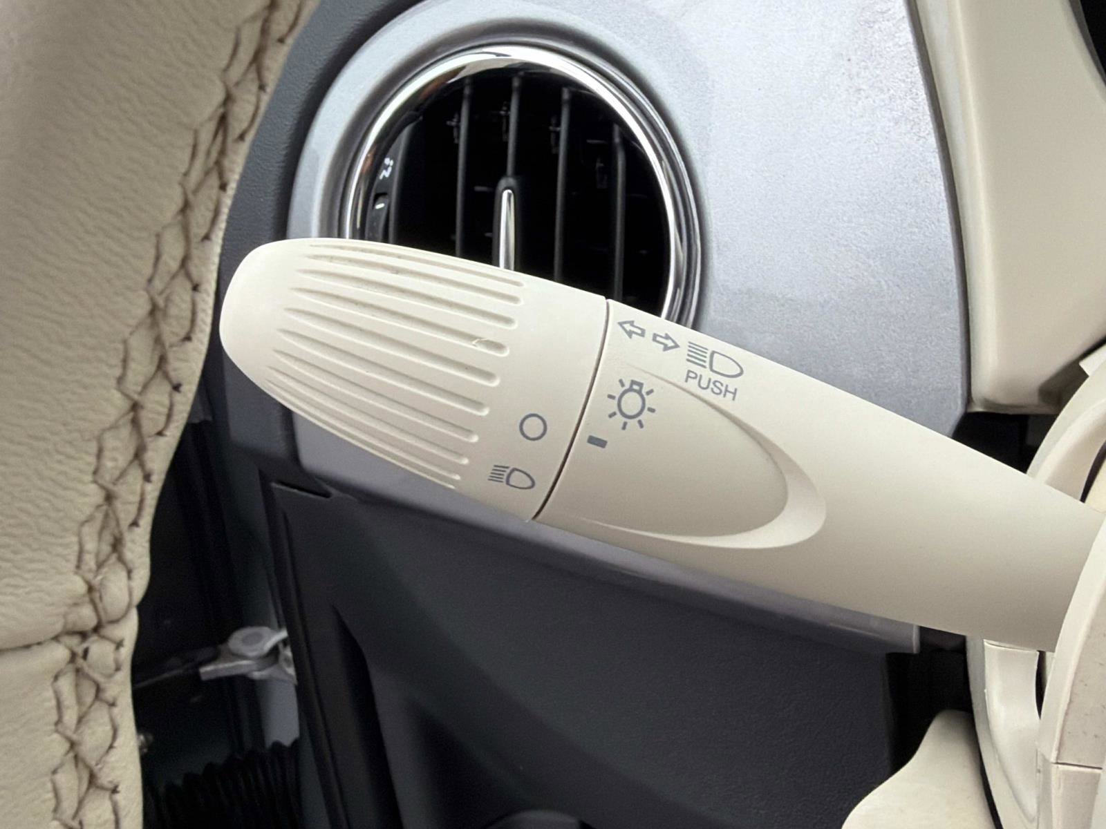 Used 2018 FIAT 500 Lounge FWD image 29