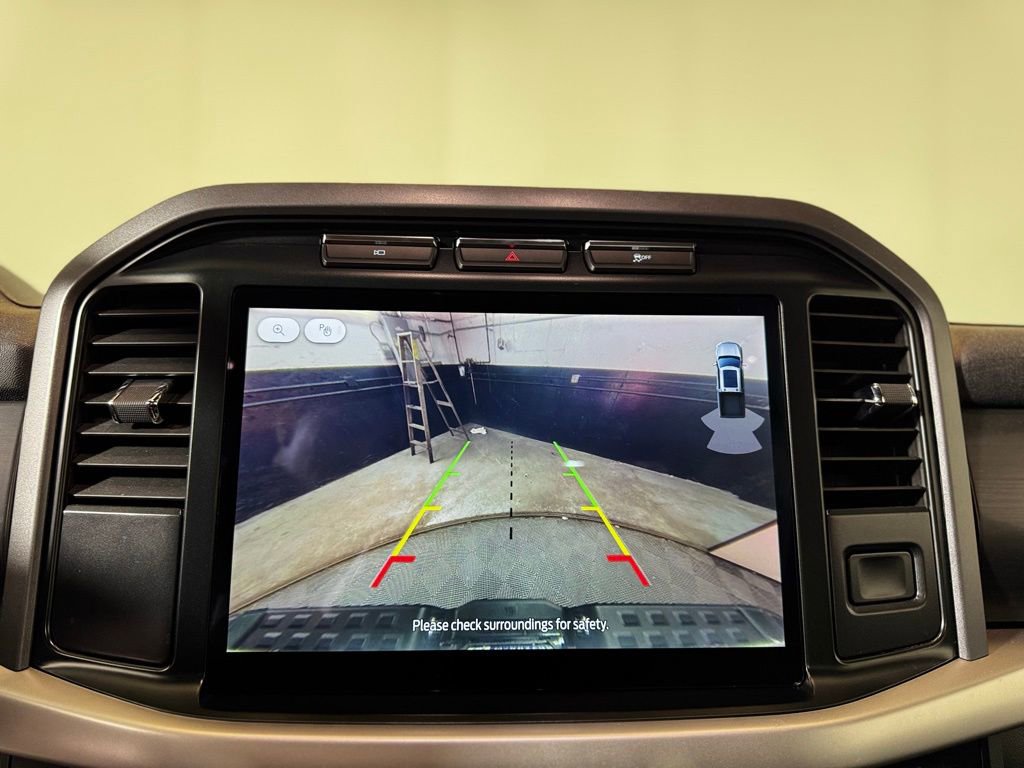 Used 2022 Ford F150 Lightning Pro image 15