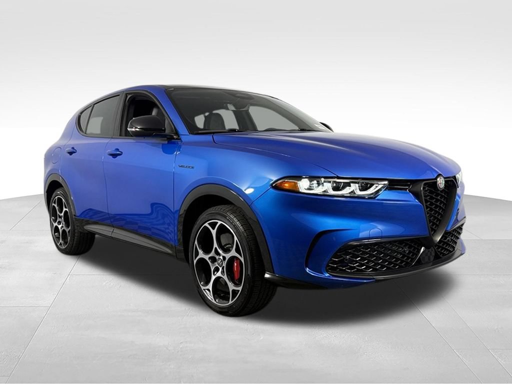 Used 2024 Alfa Romeo Tonale Ti AWD/4WD image 5
