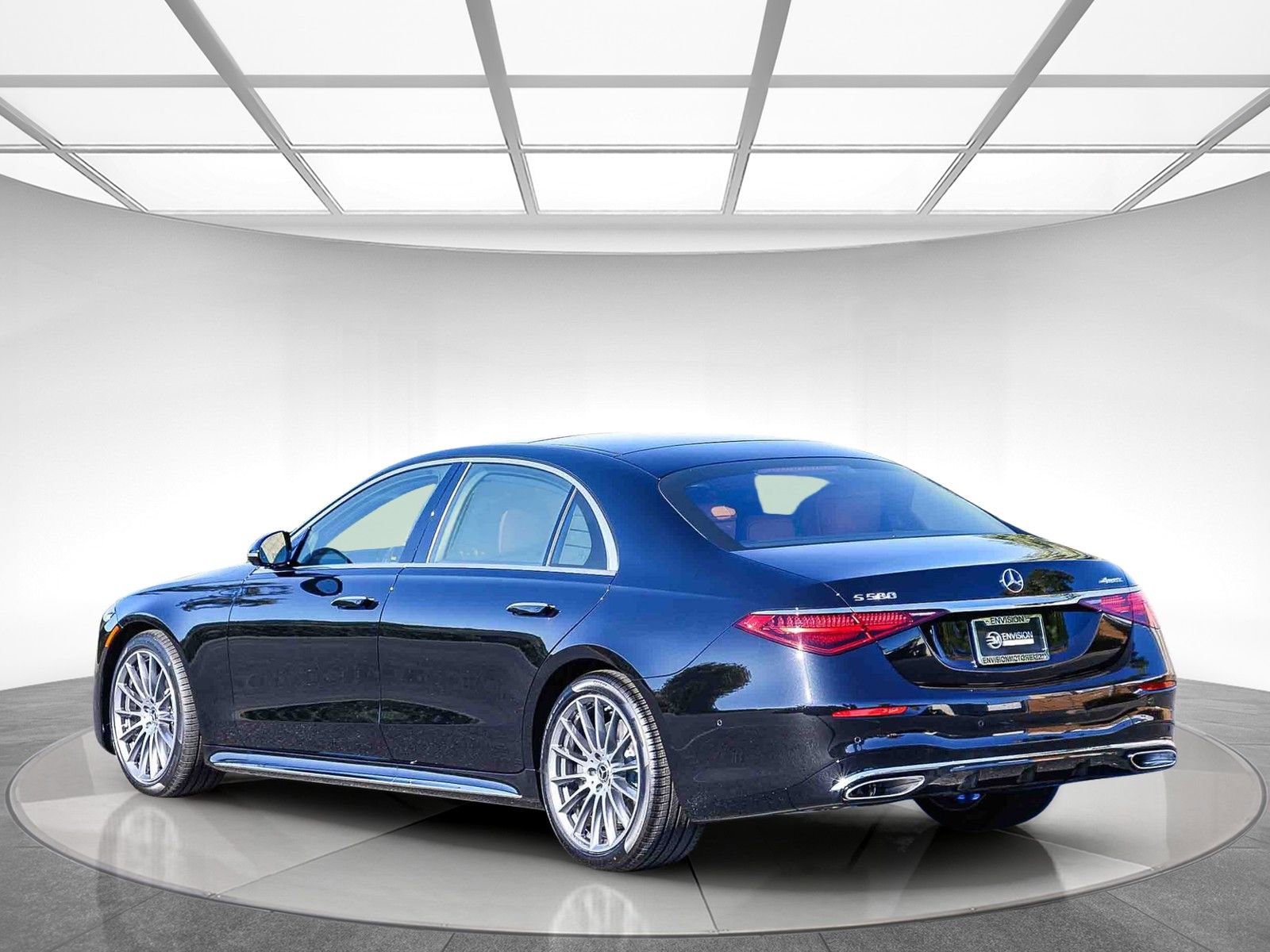 New 2026 Mercedes-Benz S 580 4MATIC Sedan image 2