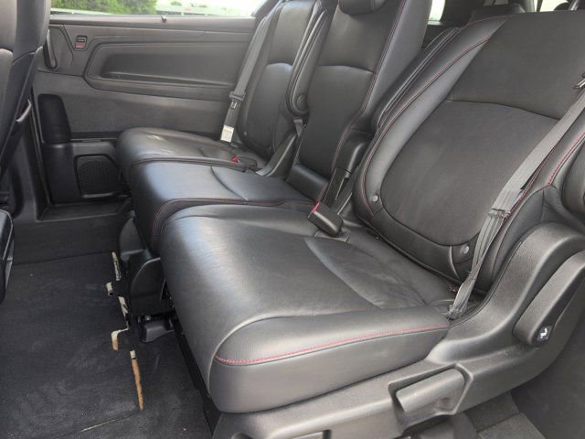 Used 2025 Honda Odyssey Sport-L image 27
