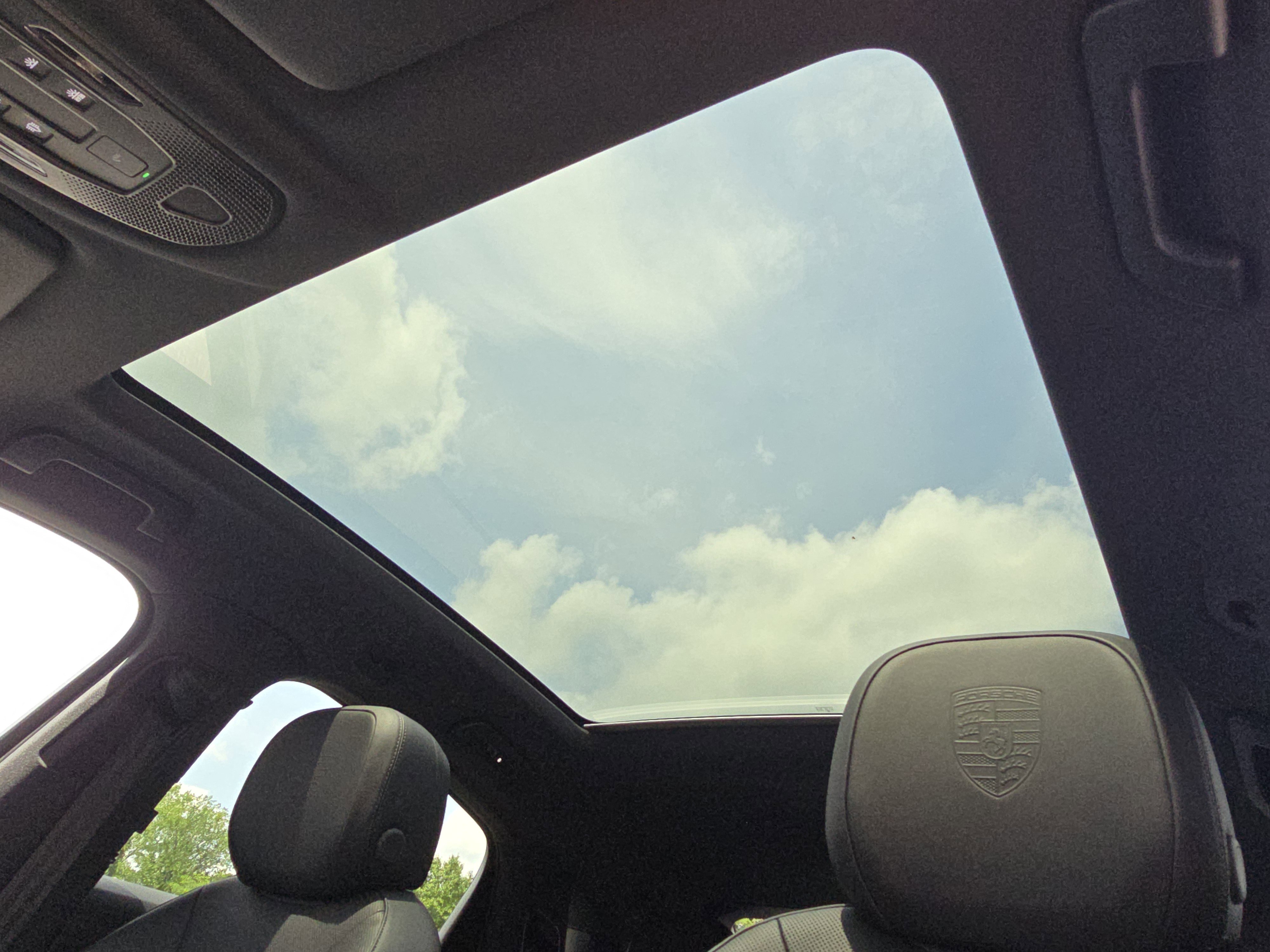 New 2025 Porsche Cayenne Coupe image 13