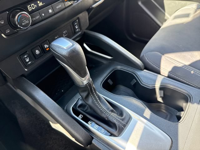 Used 2022 Nissan Frontier SV AWD/4WD image 25