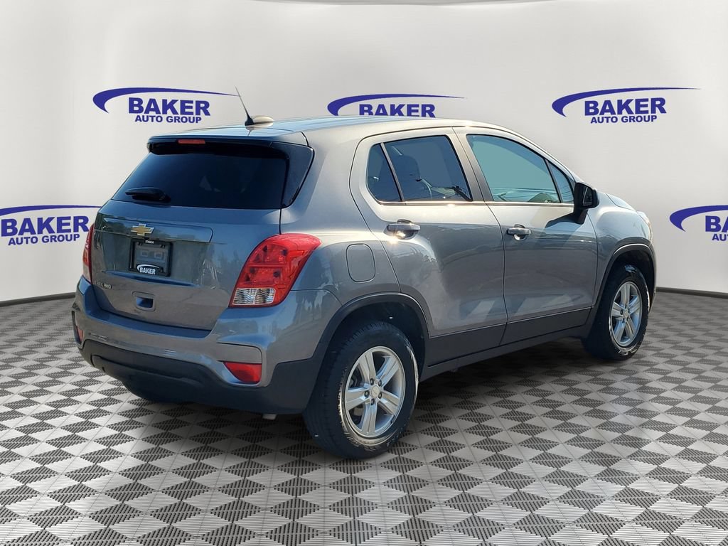 Used 2020 Chevrolet Trax LS w/ Tint and Cruise Package AWD/4WD image 2