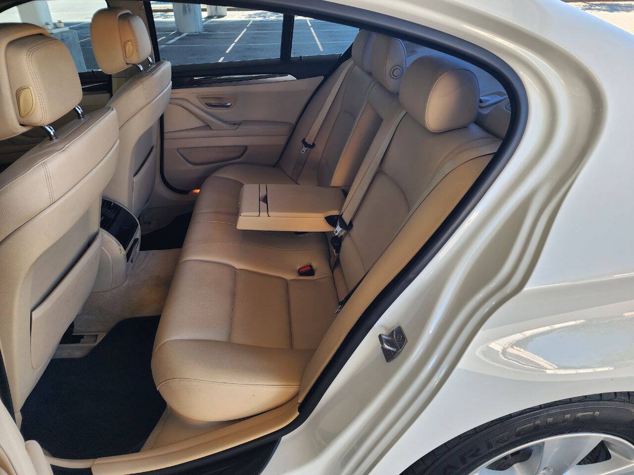 Used 2013 BMW 528i Sedan RWD image 16