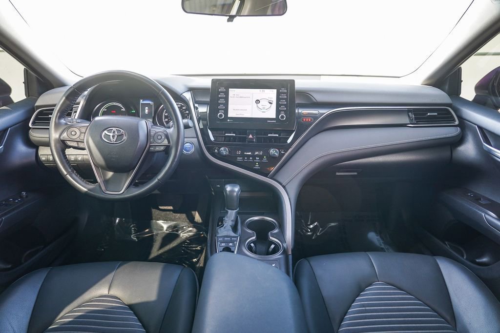 Used 2023 Toyota Camry SE image 13
