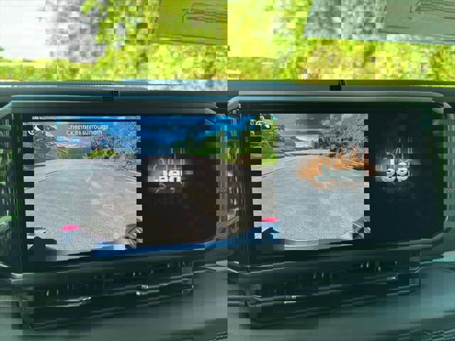 New 2025 Jeep Gladiator Rubicon w/ Convenience Group image 38