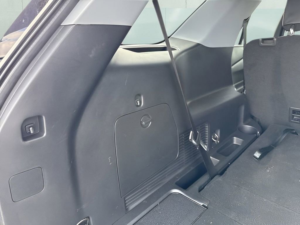 Used 2023 Ford Explorer XLT w/ Equipment Group 202A image 39