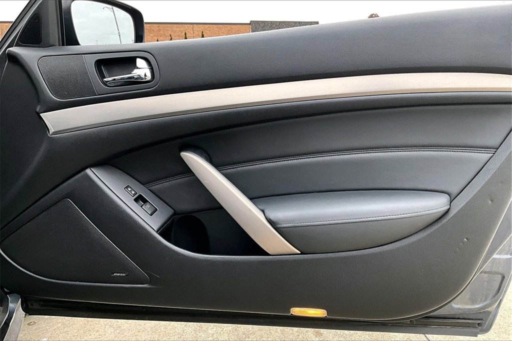 Used 2011 INFINITI G37 x w/ Premium Pkg image 24