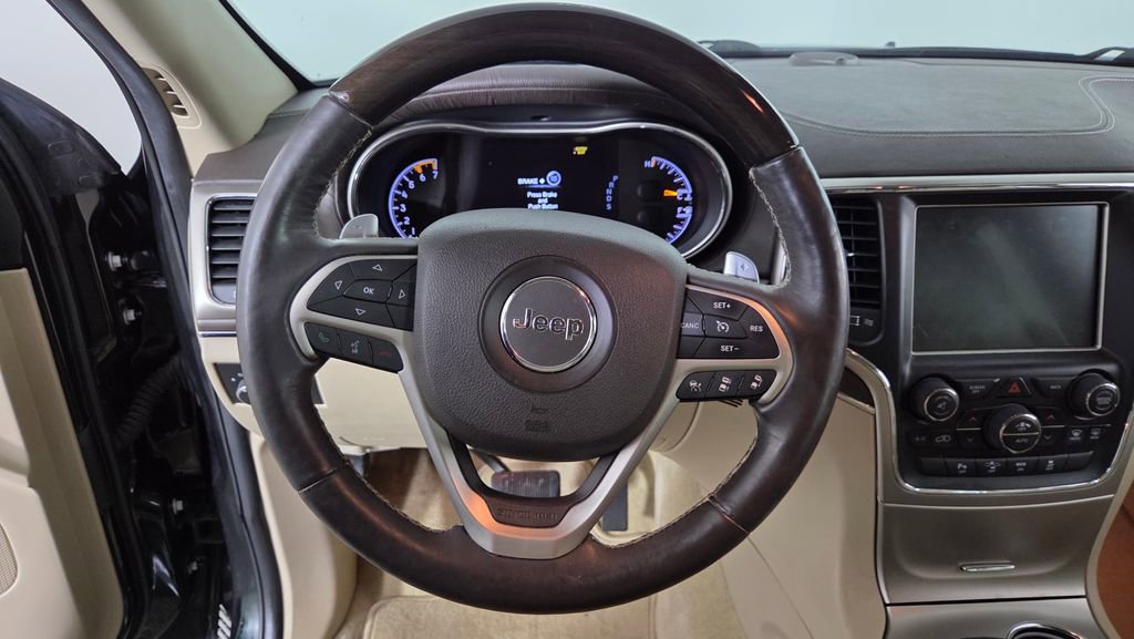 Used 2015 Jeep Grand Cherokee Overland w/ Advanced Technology Group image 17