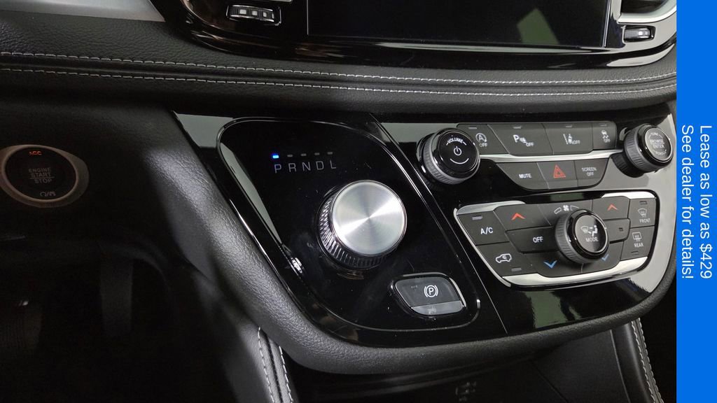 New 2026 Chrysler Pacifica Limited FWD image 22
