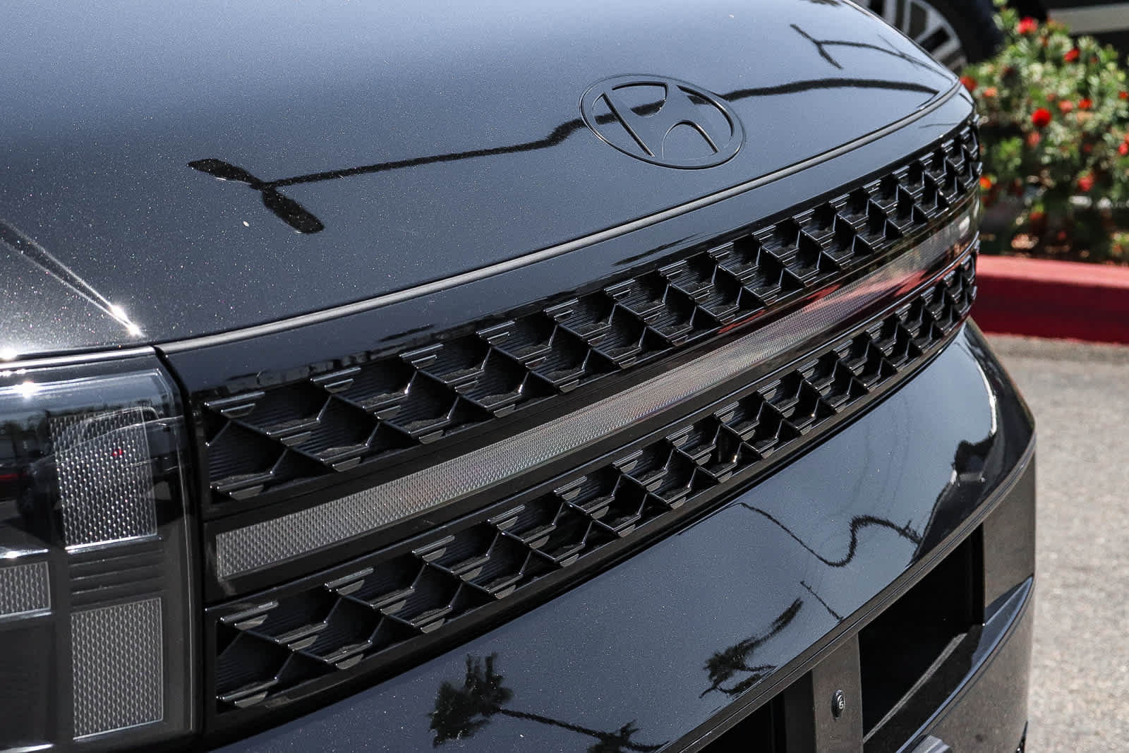 New 2026 Hyundai Santa Fe Calligraphy FWD image 6