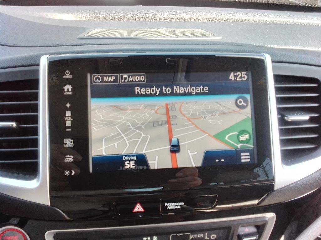 Used 2017 Honda Pilot Elite image 8