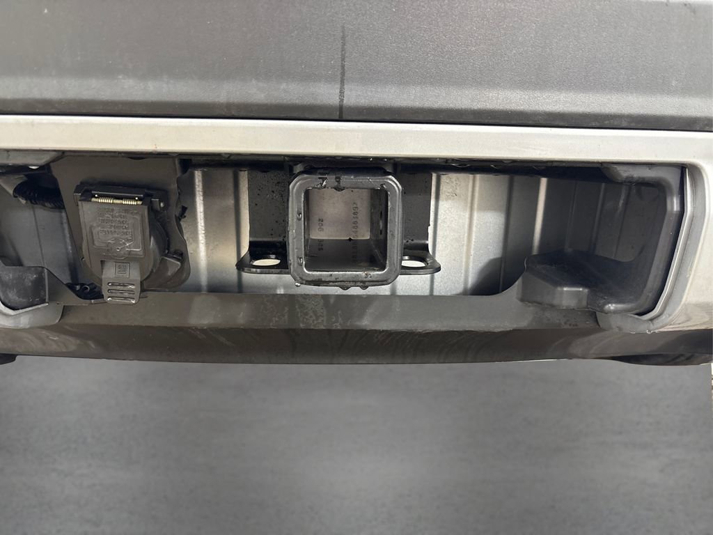 Used 2024 GMC Acadia Elevation w/ Trailering Package image 14