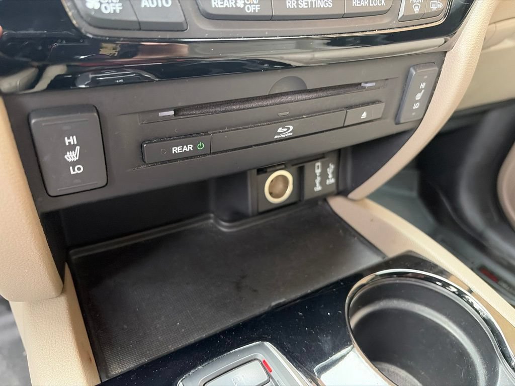 Used 2018 Honda Pilot Touring image 20