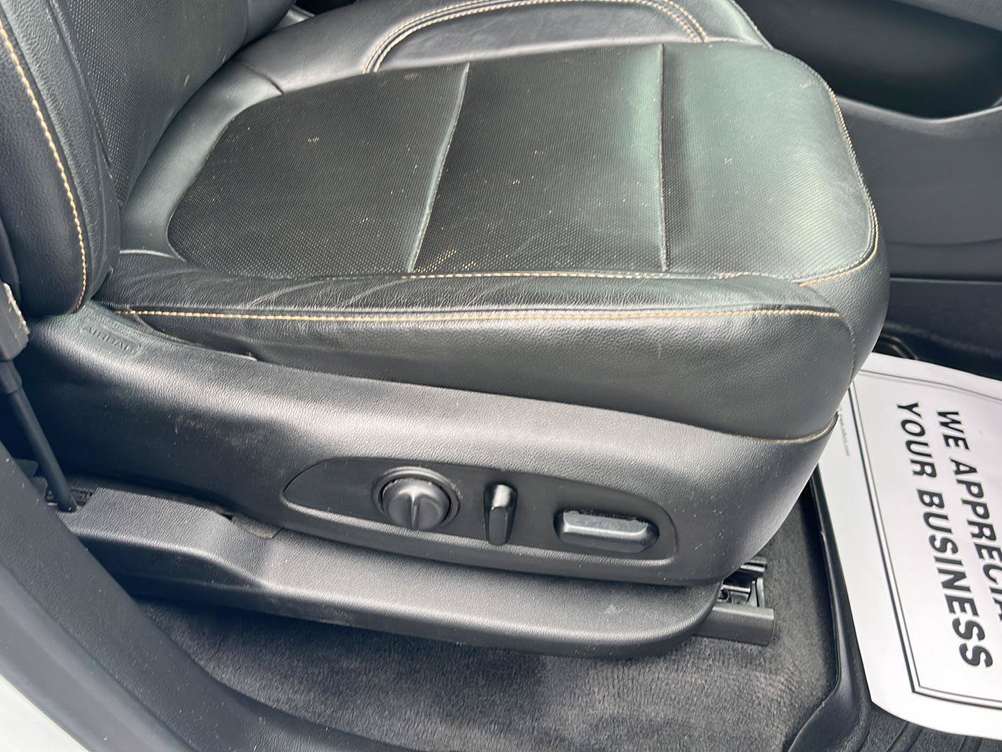 Used 2019 Chevrolet Traverse Premier AWD/4WD image 37