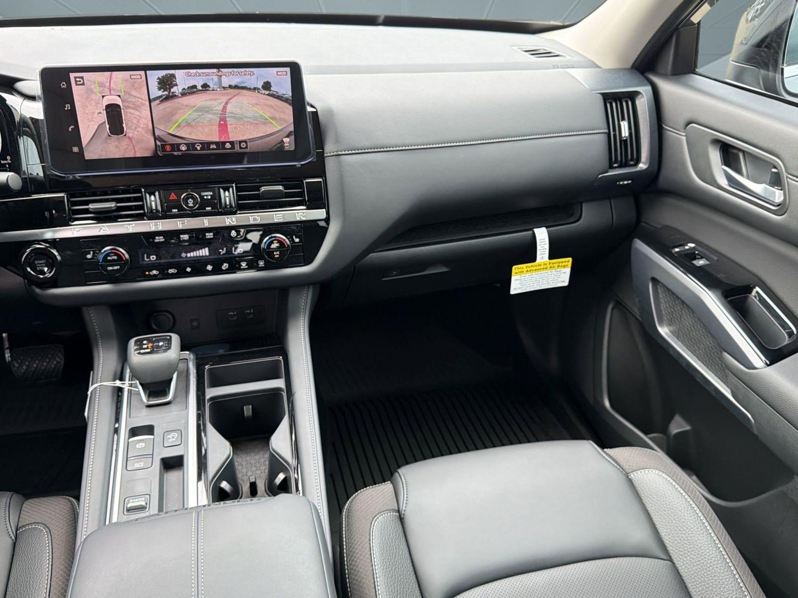 New 2026 Nissan Pathfinder SL FWD image 27