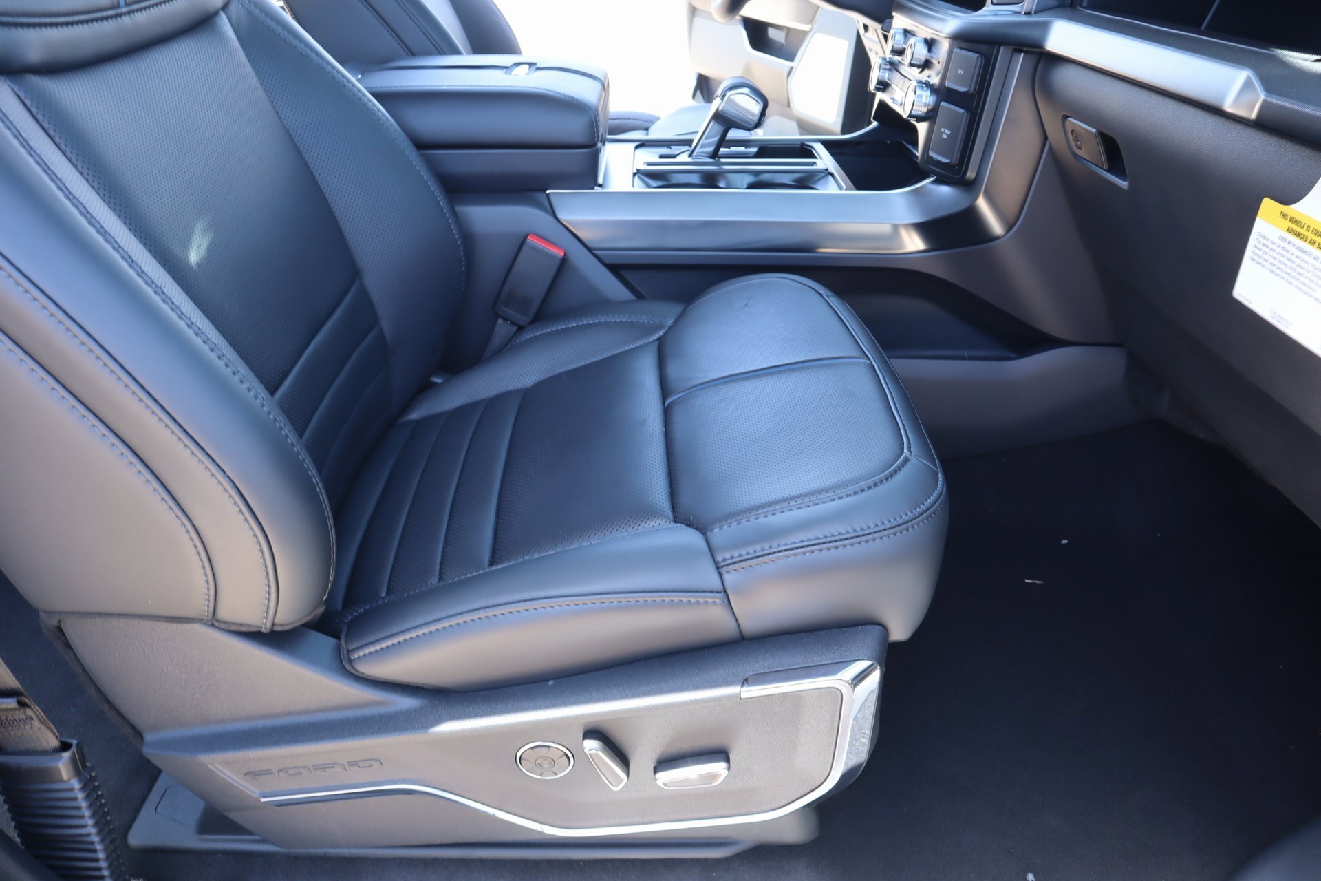 New 2025 Ford F150 Platinum w/ Equipment Group 702A High image 16