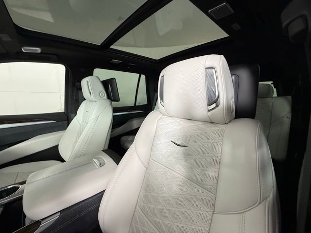 Certified 2026 Cadillac Escalade Platinum Sport w/ LPO, ONYX Package image 19
