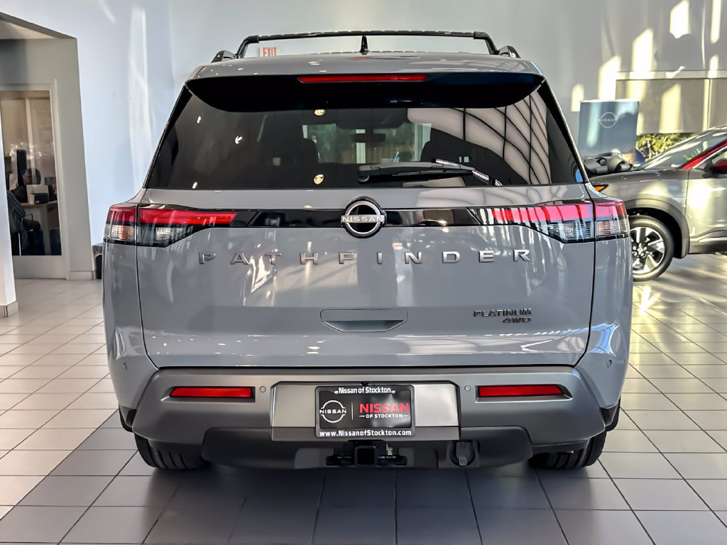 New 2026 Nissan Pathfinder Platinum AWD/4WD image 4