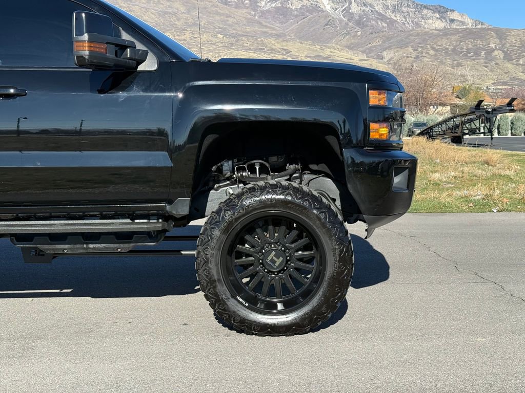 Used 2019 Chevrolet Silverado 2500 LTZ w/ Duramax Plus Package AWD/4WD image 3
