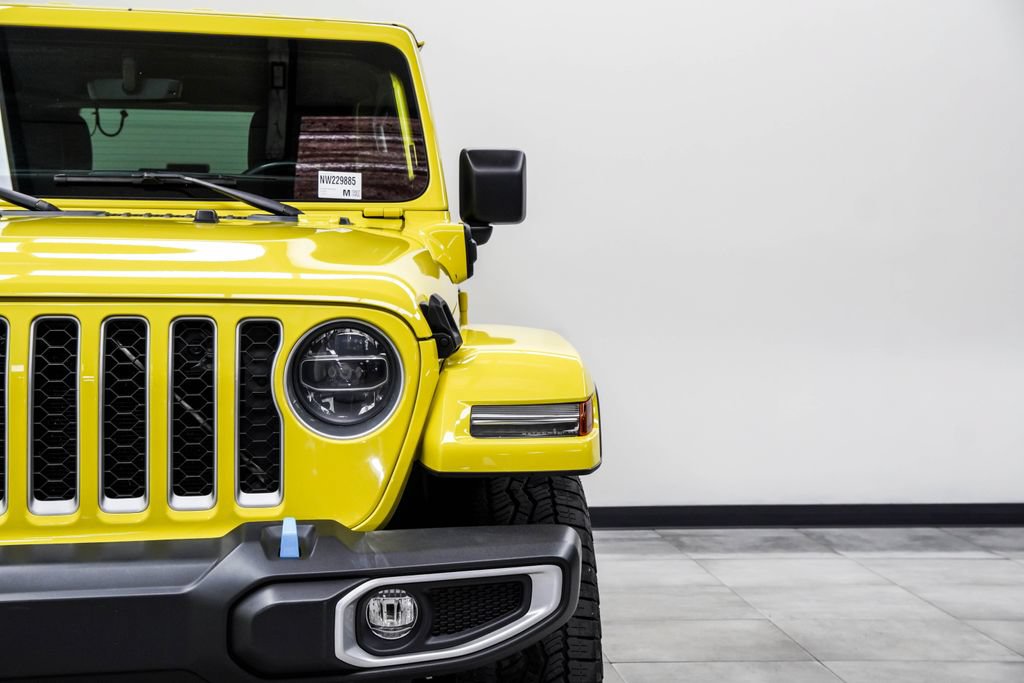 Used 2022 Jeep Wrangler Unlimited Sahara w/ Cold Weather Group AWD/4WD image 4