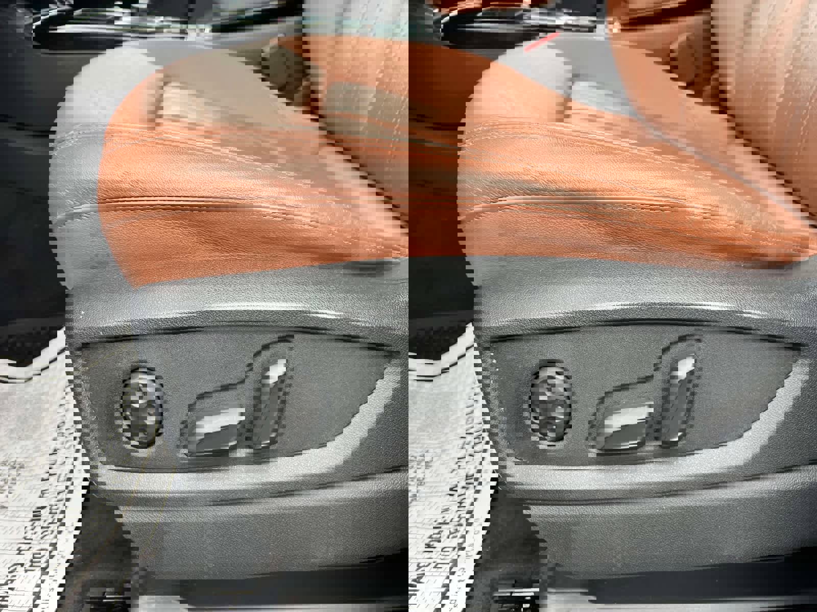 Used 2021 Audi Q5 Premium w/ Convenience Package image 16