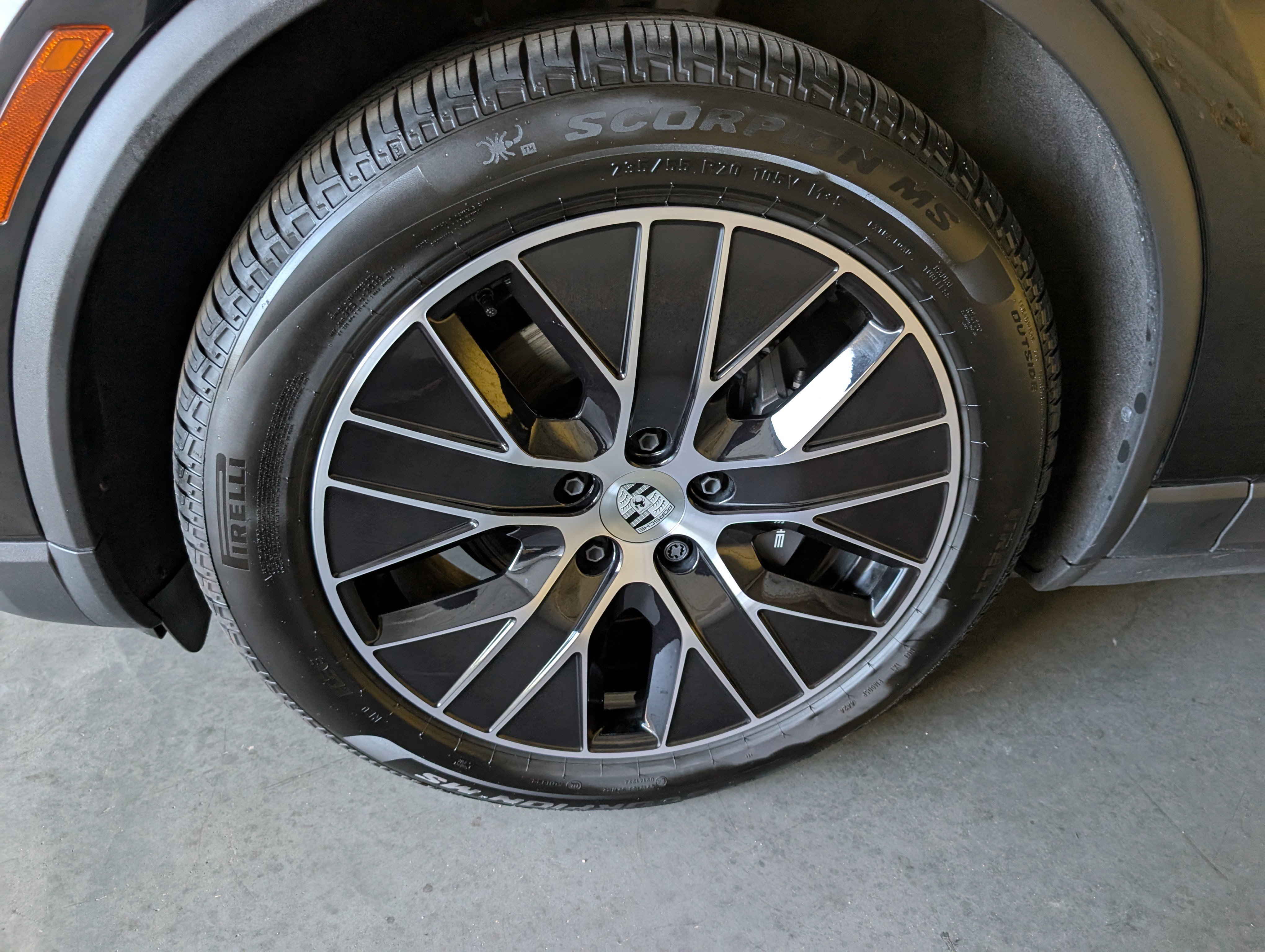 Used 2025 Porsche Macan Electric image 14