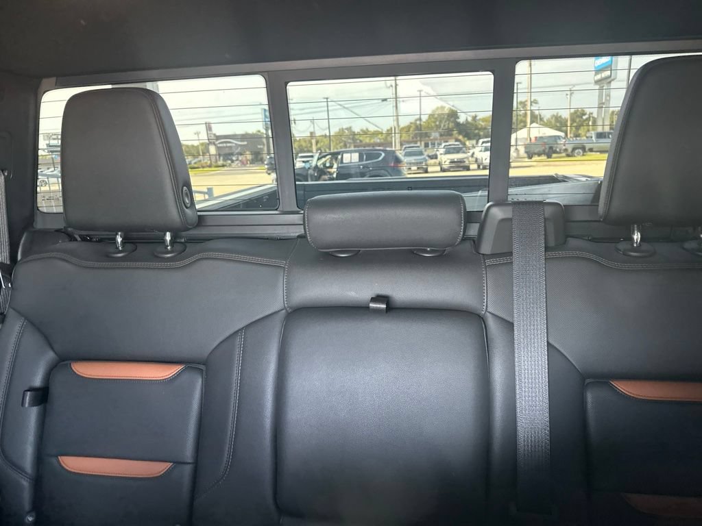 Used 2022 GMC Sierra 1500 AT4 w/ AT4 Premium Package AWD/4WD image 30
