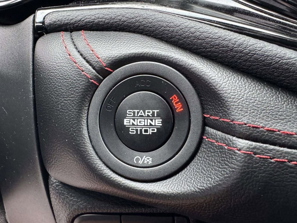 Used 2025 Dodge Durango GT AWD/4WD image 9