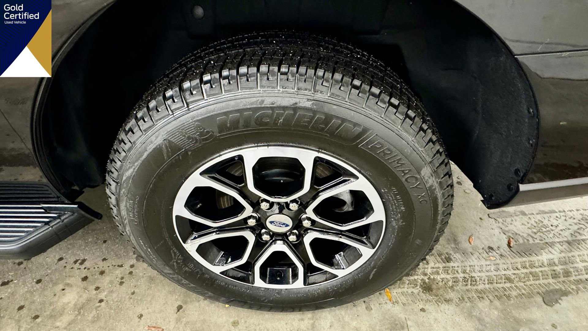 Certified 2024 Ford Expedition XLT image 23