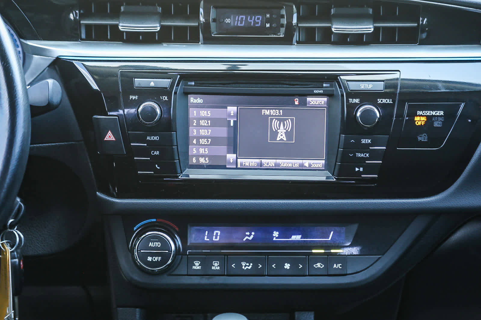 Used 2014 Toyota Corolla S FWD image 14