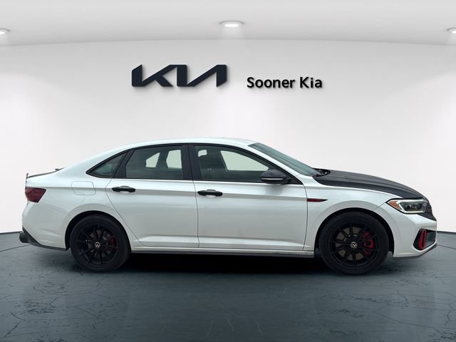 Used 2024 Volkswagen Jetta GLI 40th Anniversary Edition FWD image 7