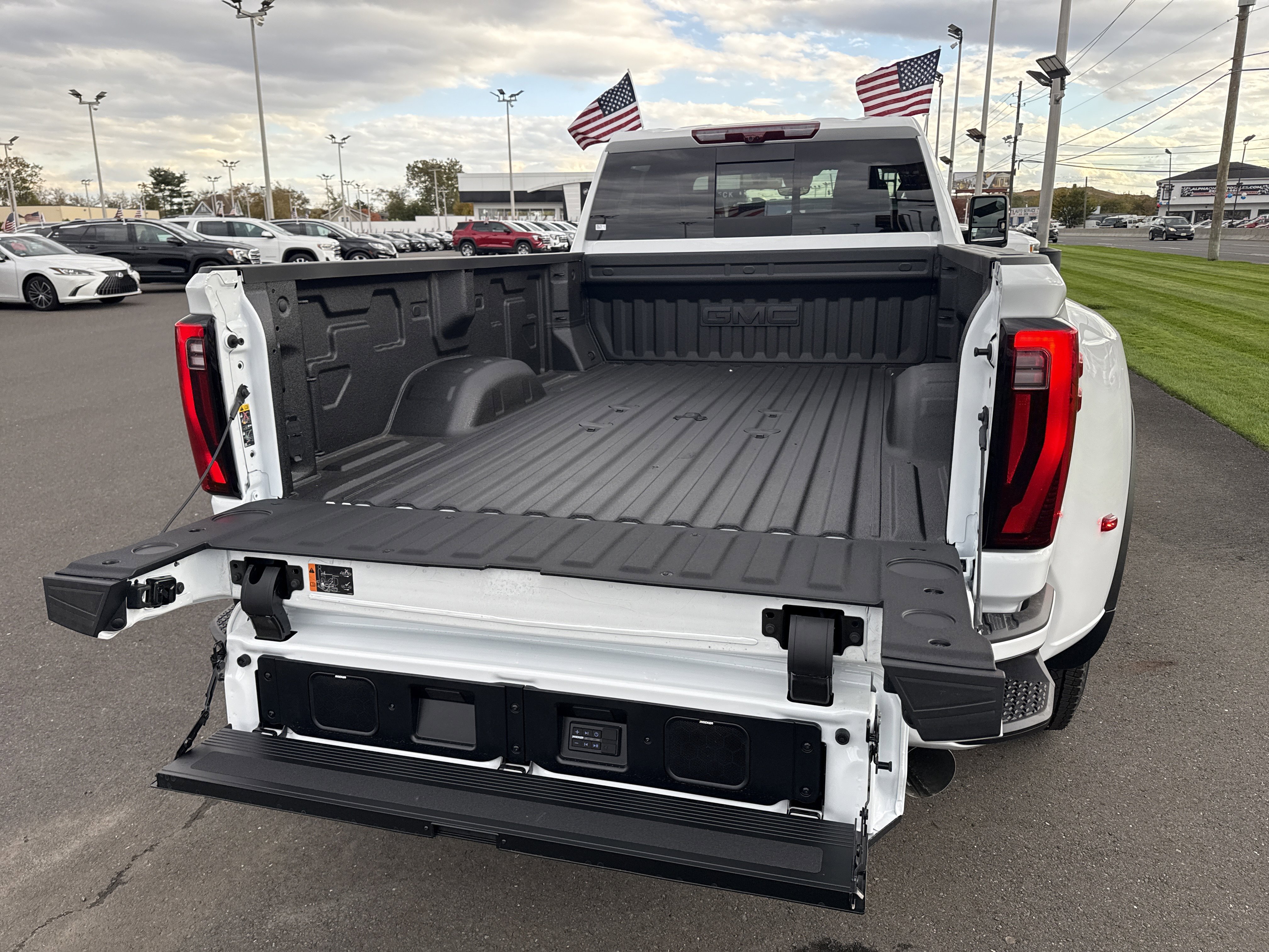 New 2026 GMC Sierra 3500 Denali Ultimate image 13