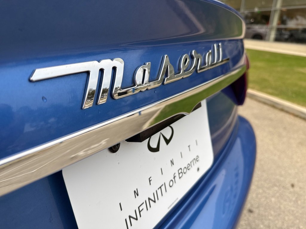 Used 2013 Maserati GranTurismo Sport image 39