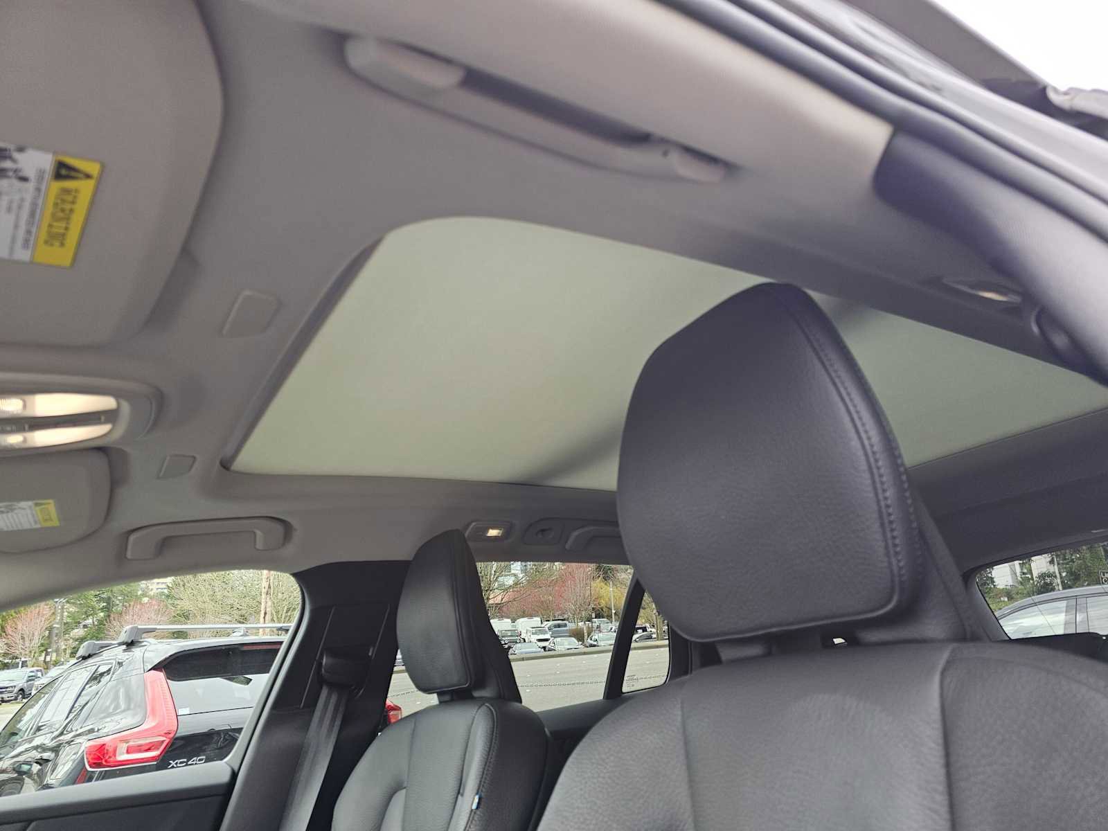 Certified 2025 Volvo V60 B5 Cross Country Plus image 24